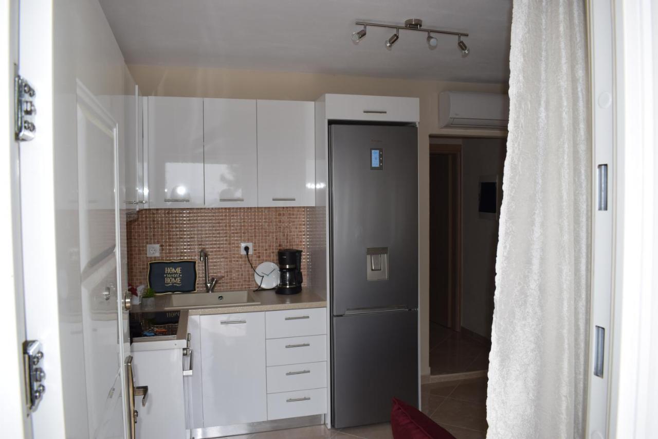 Akti Alegra Apartment II Nikiti  Eksteriør billede